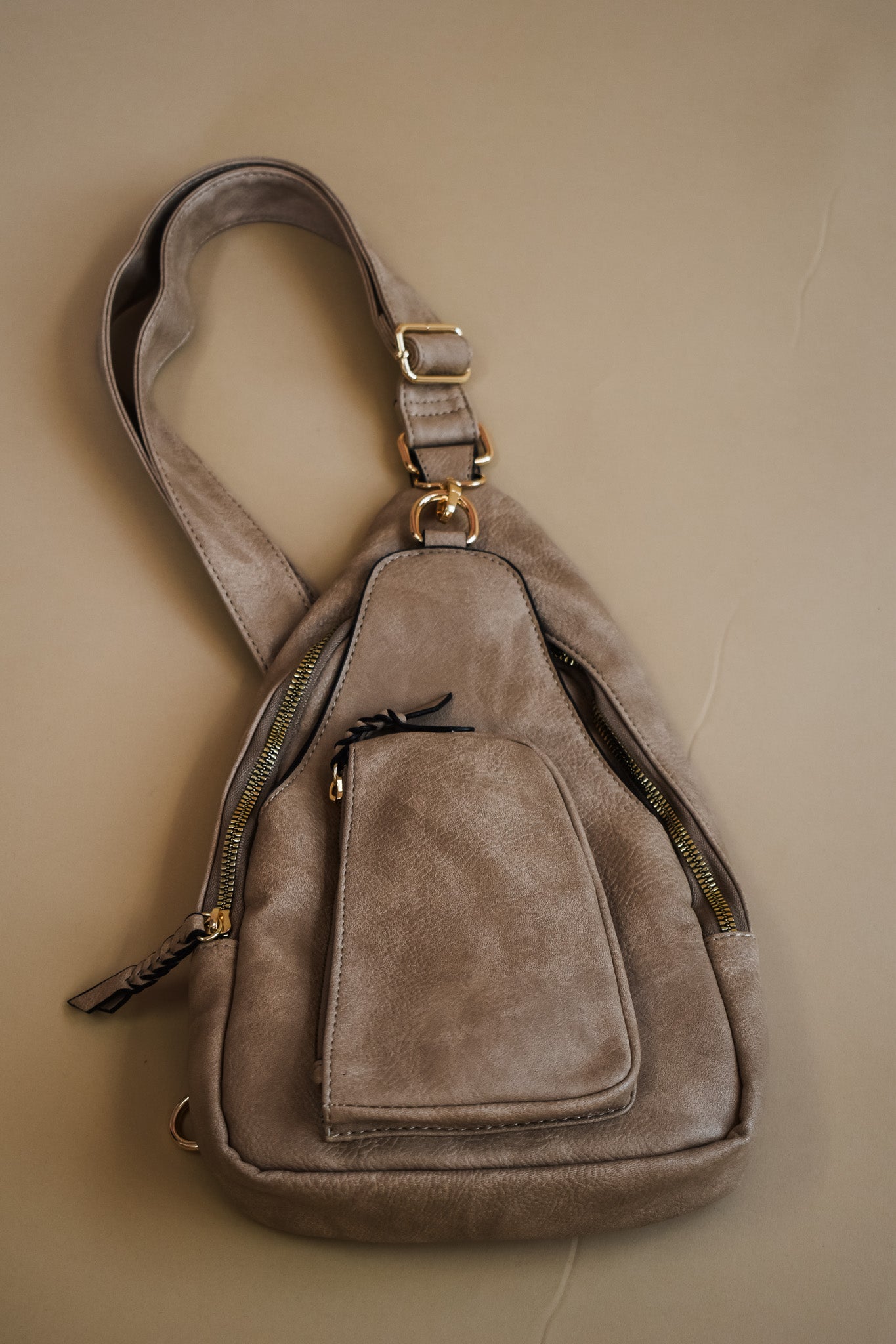 Alba Sling Bag