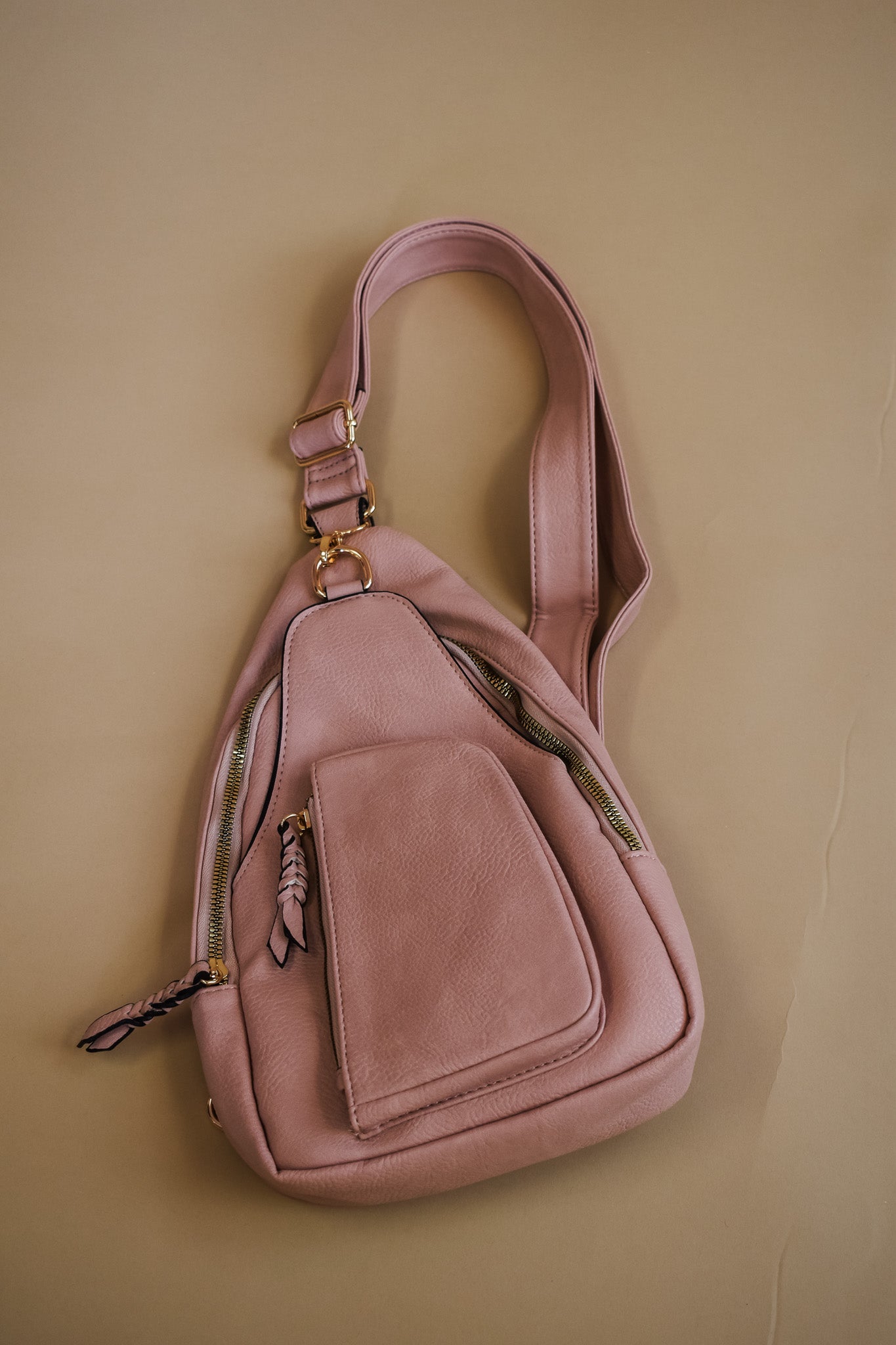 Alba Sling Bag