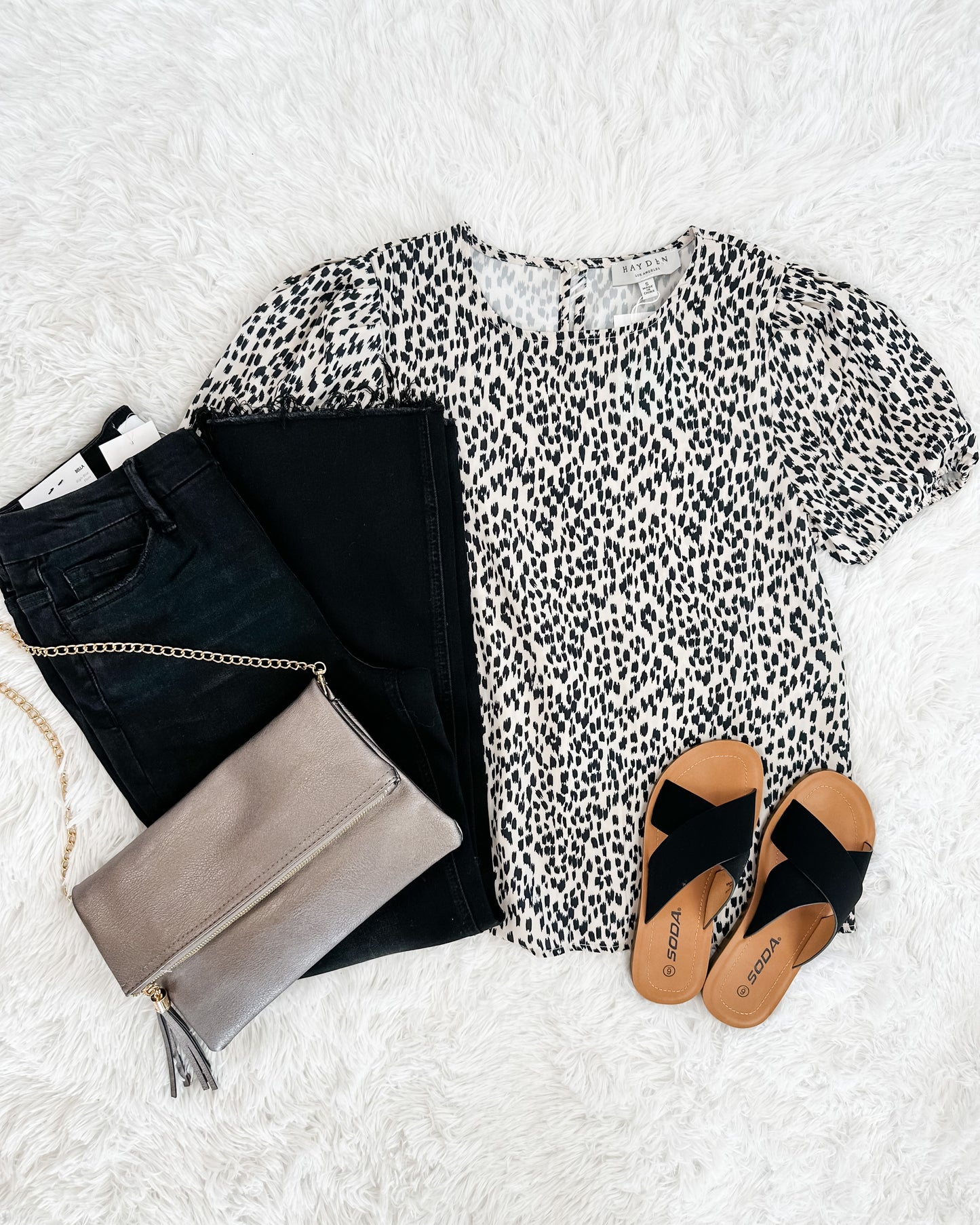 Can't Go Wrong Abstract Dot Top