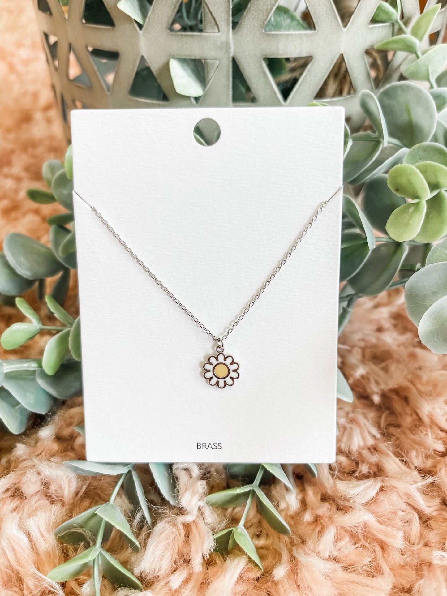Girl's Daisy Necklace