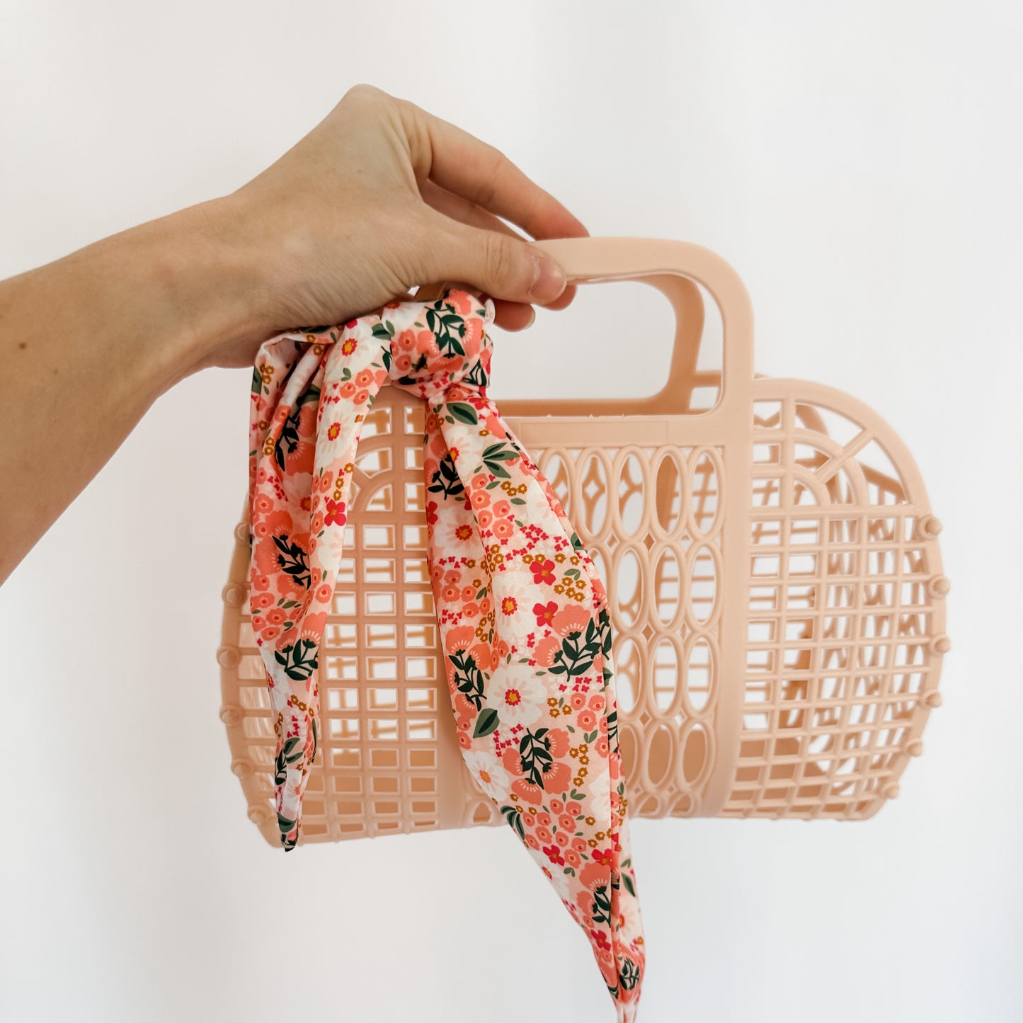 Let's Getaway Jelly Basket