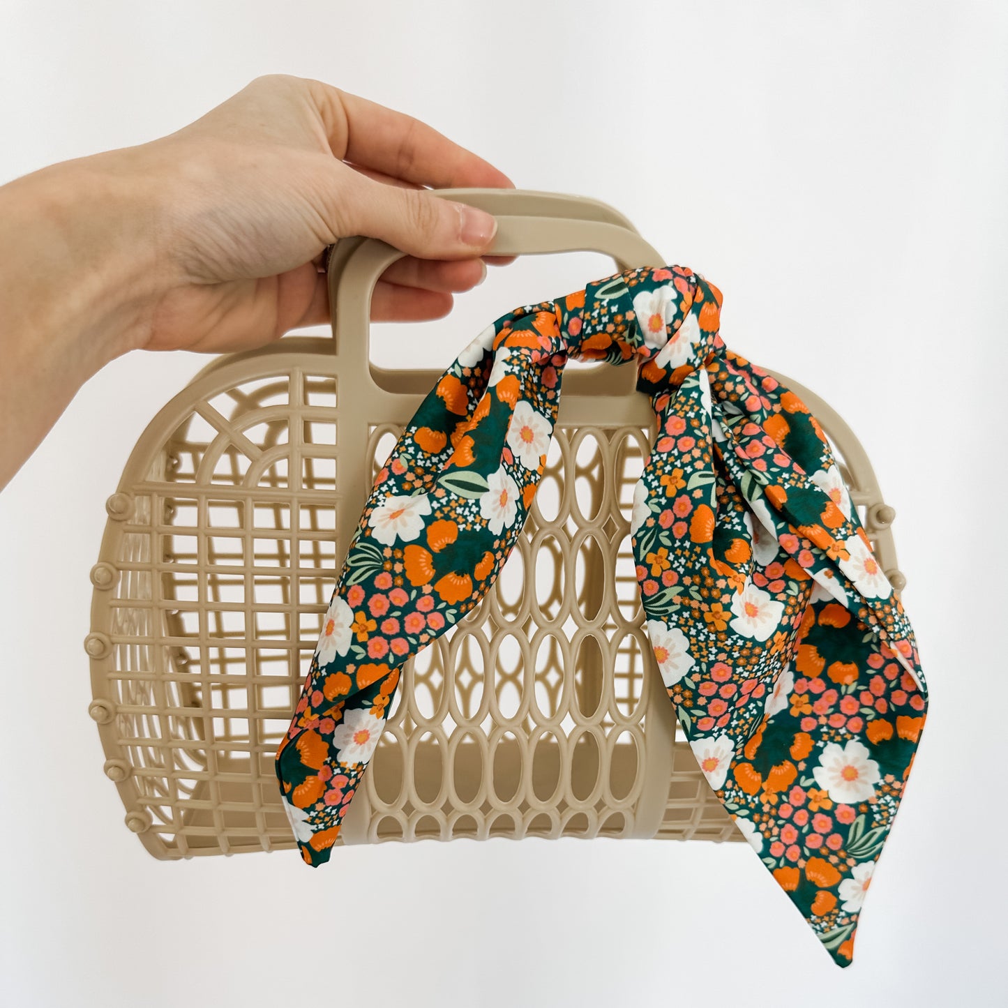 Let's Getaway Jelly Basket