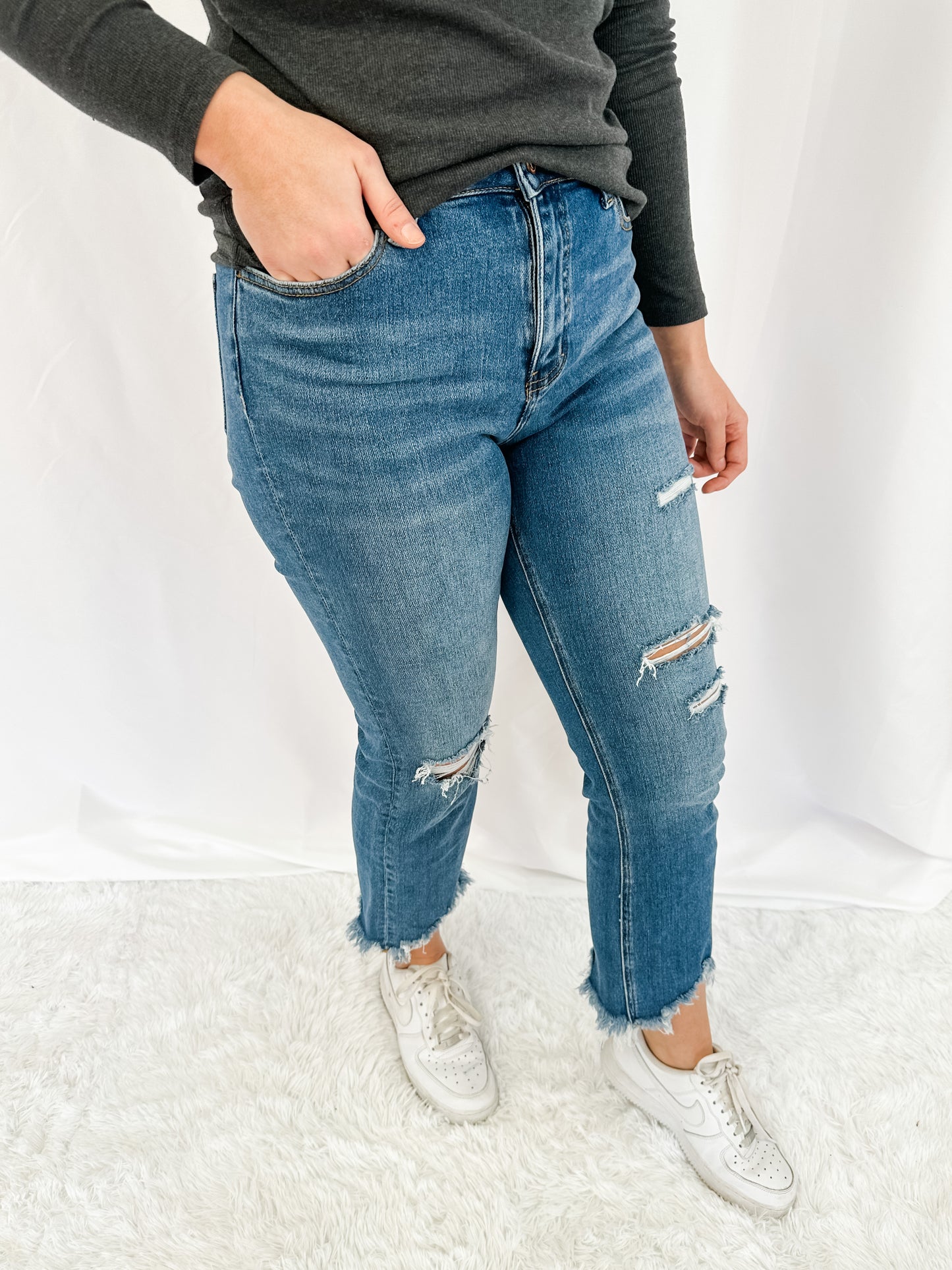 Vervet Frayed Hem Crop Flare Jeans