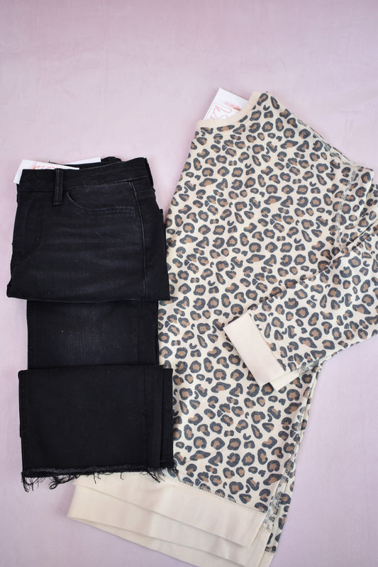 Something To Talk About Lounge Pullover