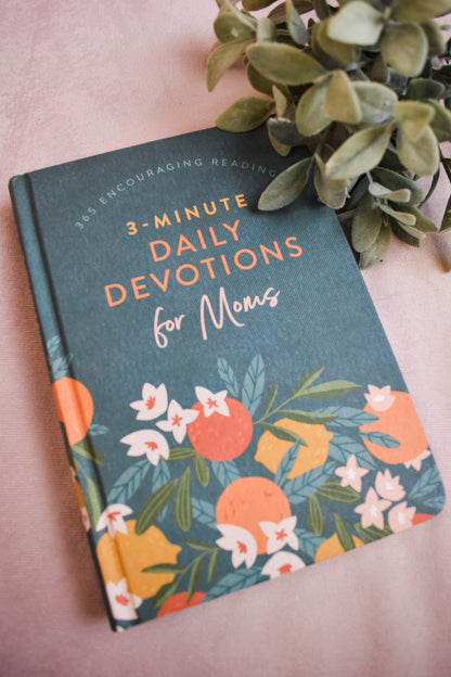 3-Minute Daily Devotions For Moms