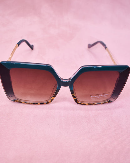 Veda Retro Square Oversized Sunglasses