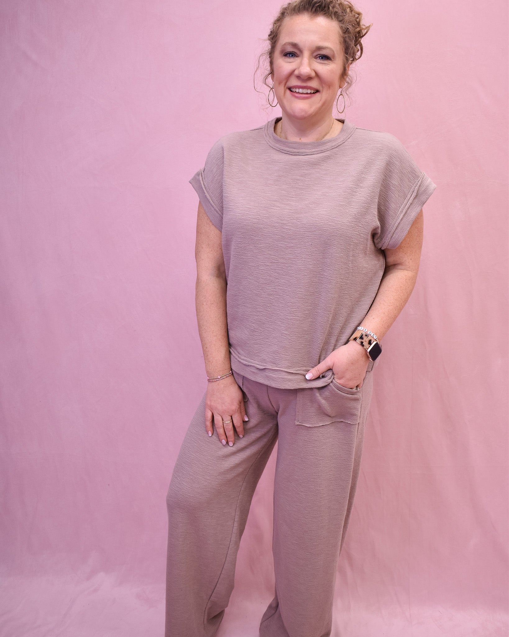 a short sleeve monochrome set with a slub style, drawstring waist pants