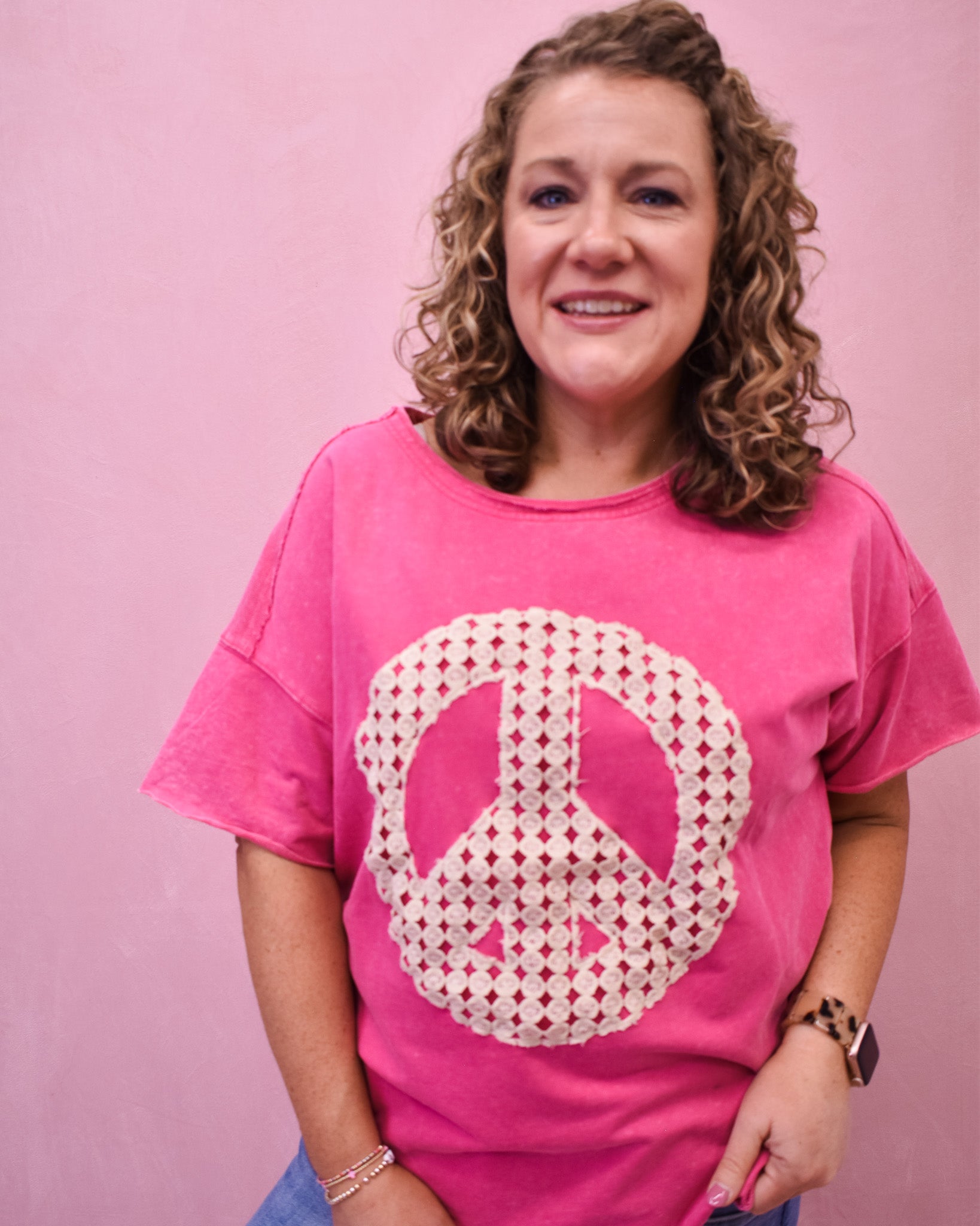 vintage style loose fit tee with vintage lace applique peace sign