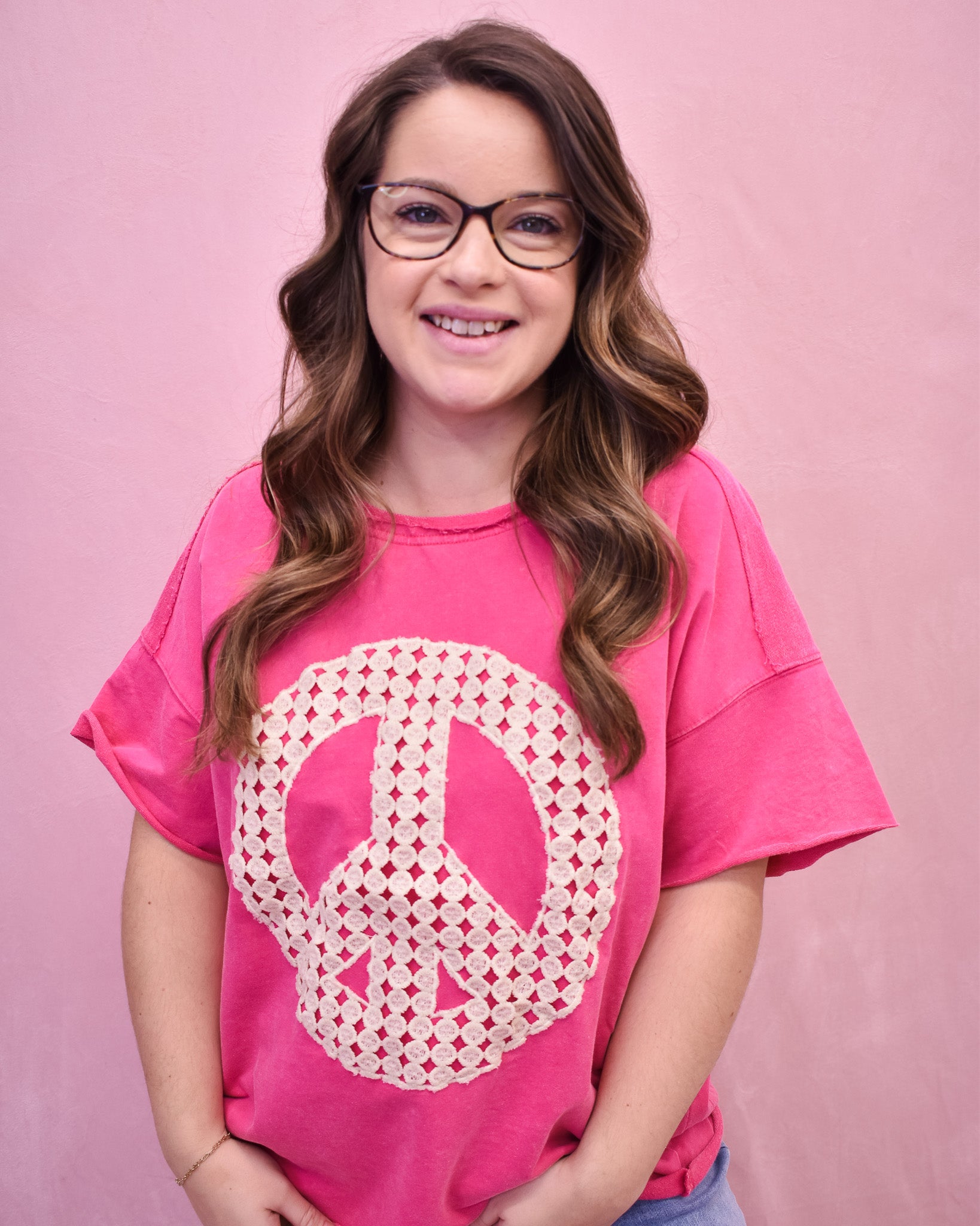 vintage style loose fit tee with vintage lace applique peace sign