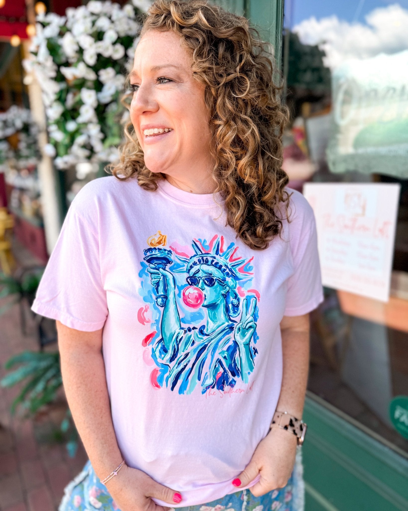 Peace Love + Bubblegum Graphic Tee - The Southern Loft