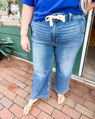 Risen High Rise Crop Wide Leg Jeans with Dark Seam - The Southern Loft